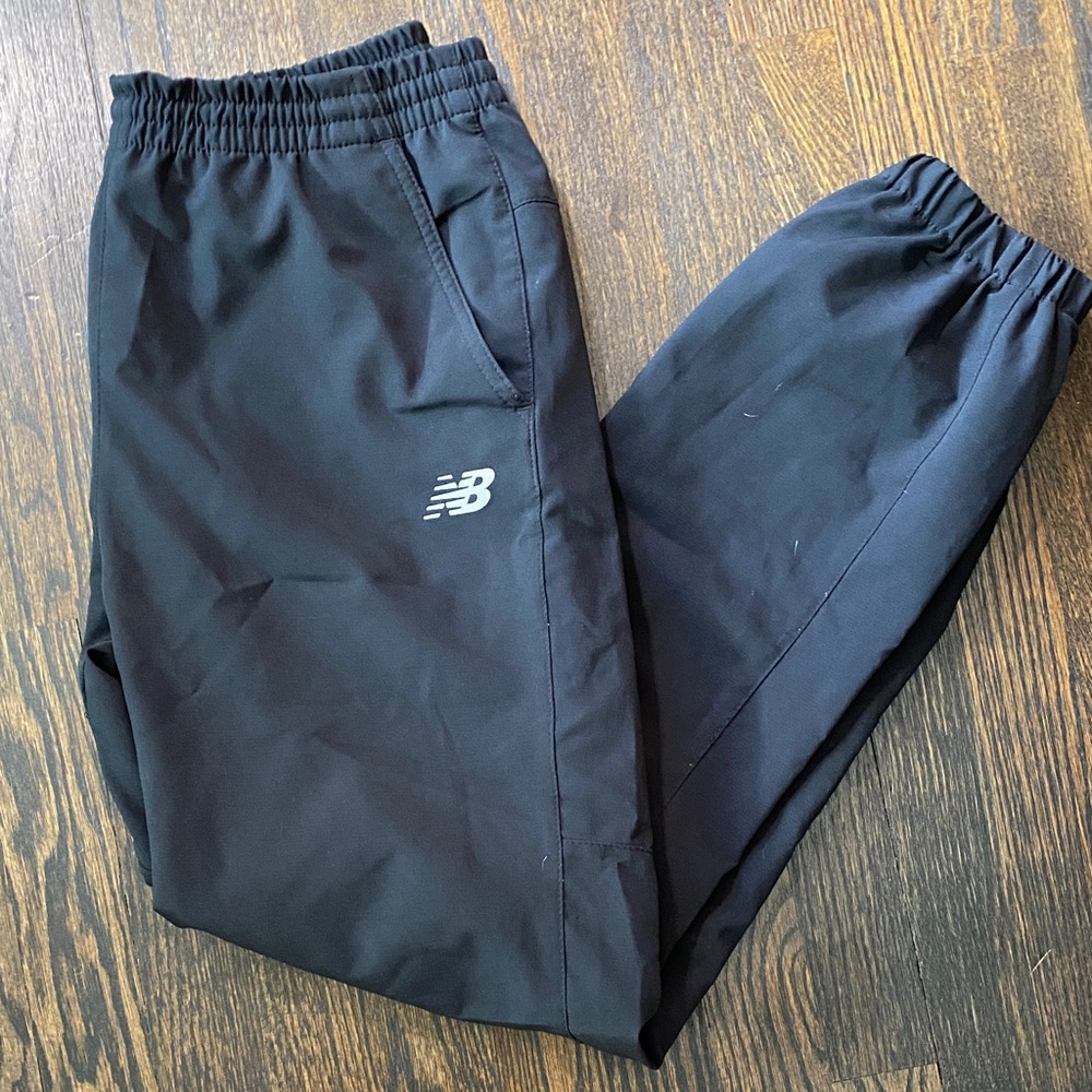 New Balance Men's black Joggers